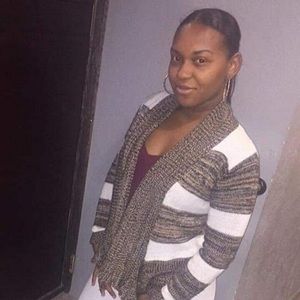 Meet your Posher, Desiree